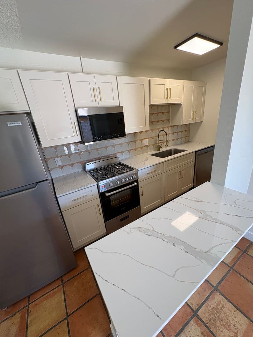 Tempe Apartment: 1867 E University Dr
