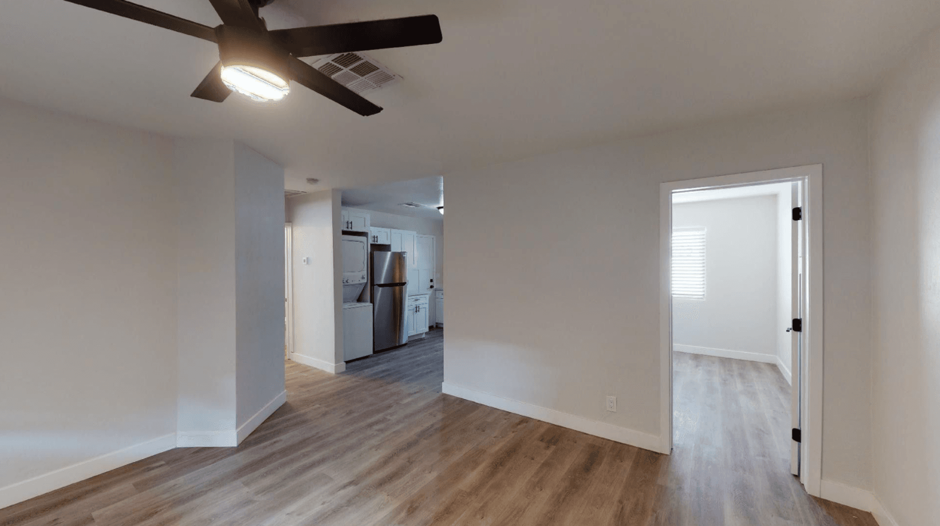 Phoenix Apartment: 906 E Roma Ave