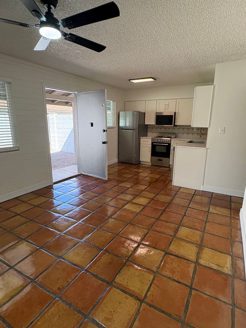 Tempe Apartment: 1873 E University Dr