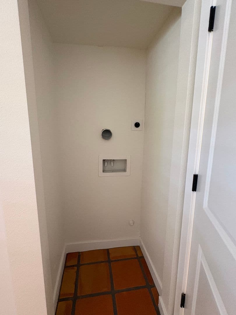 Tempe Apartment: 1867 E University Dr