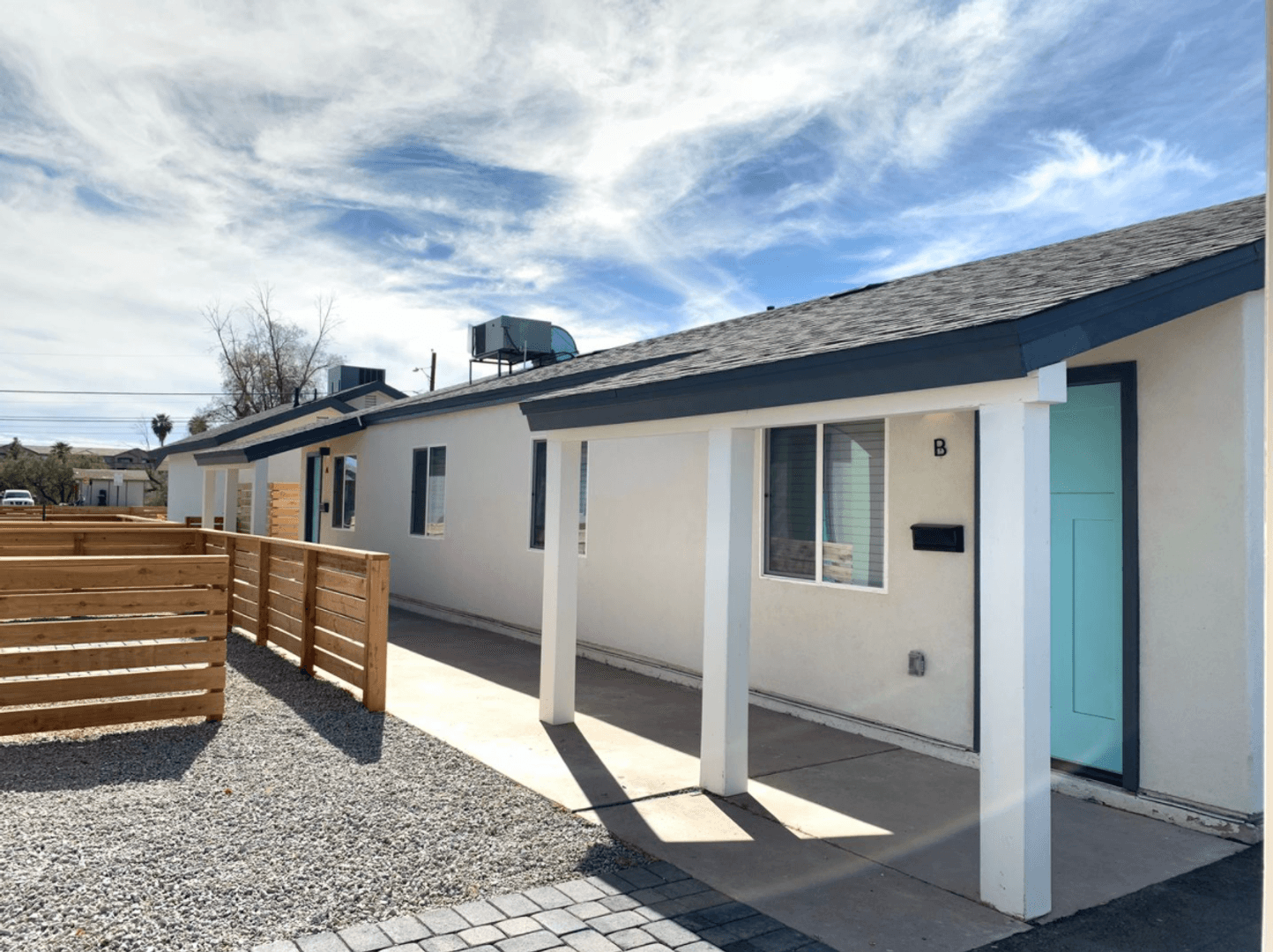 Phoenix Apartment: 906 E Roma Ave
