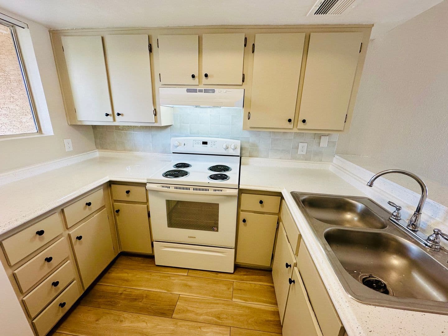 Phoenix Apartment: 5343 E Taylor St