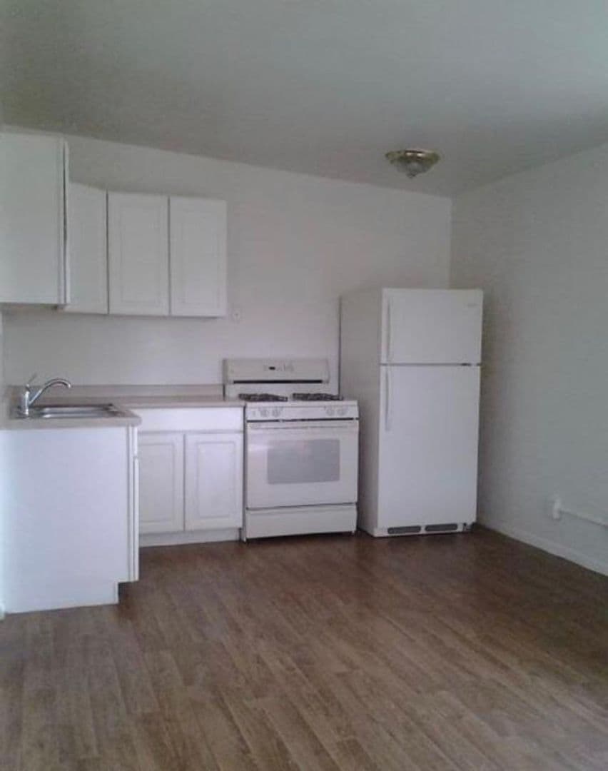 Tempe Apartment: 909 S Mariana St