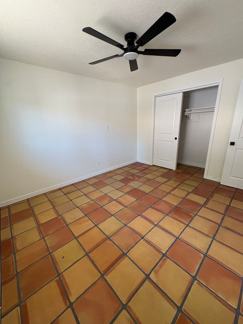 Tempe Apartment: 1867 E University Dr