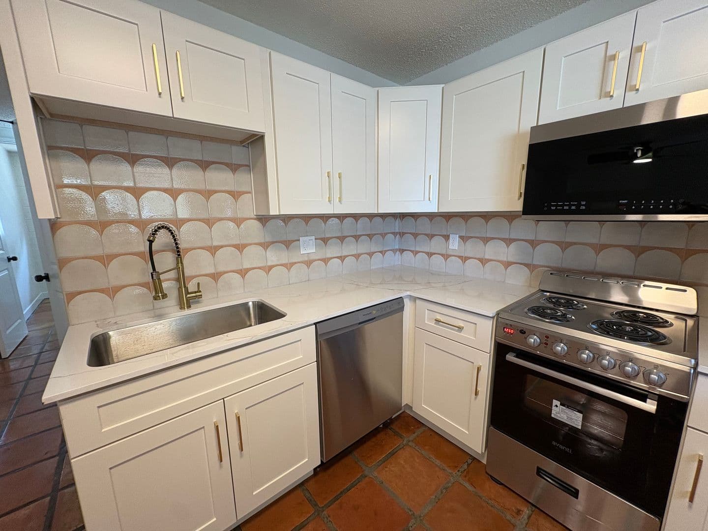 Tempe Apartment: 1867 E University Dr