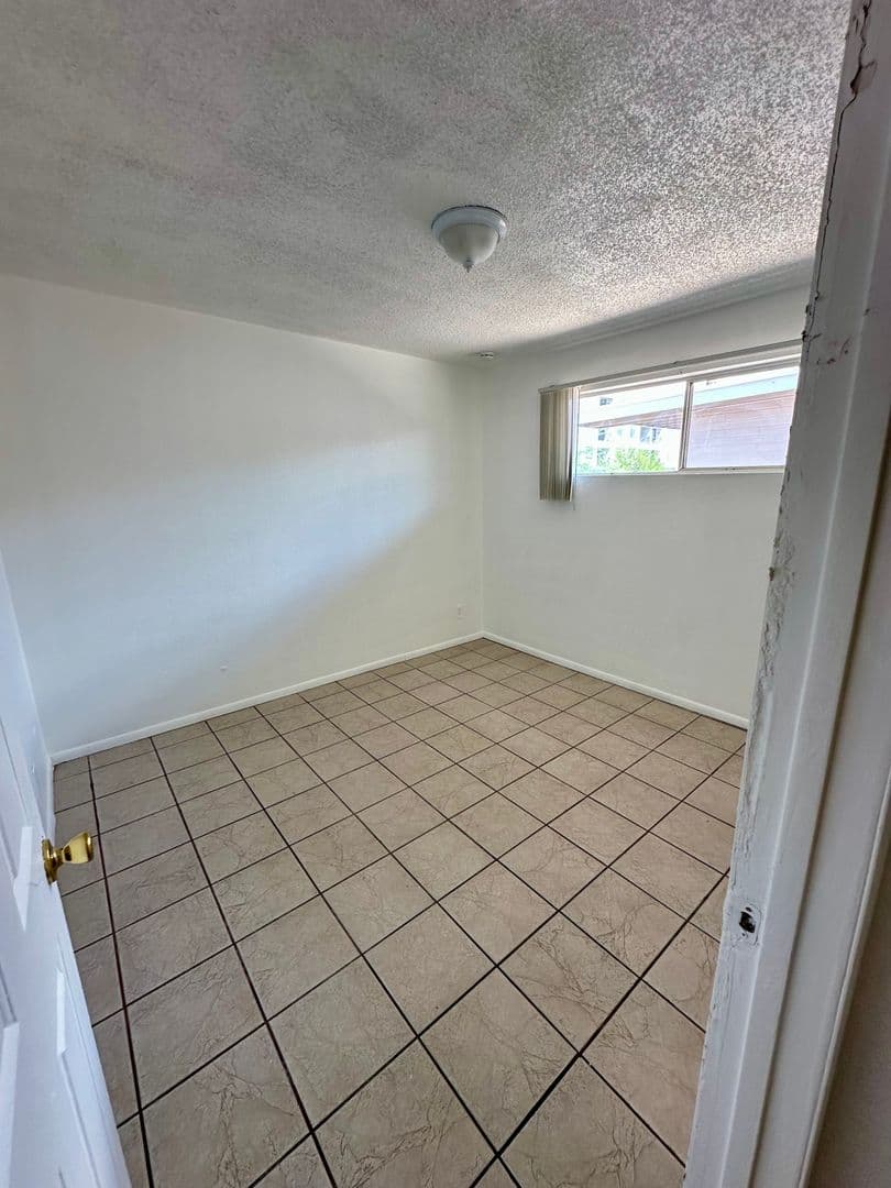 Tempe Apartment: 809 W 1st St