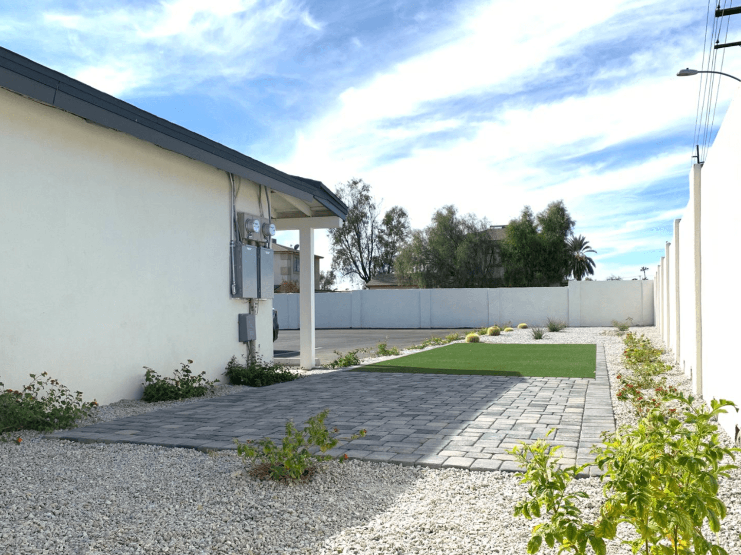 Phoenix Apartment: 906 E Roma Ave
