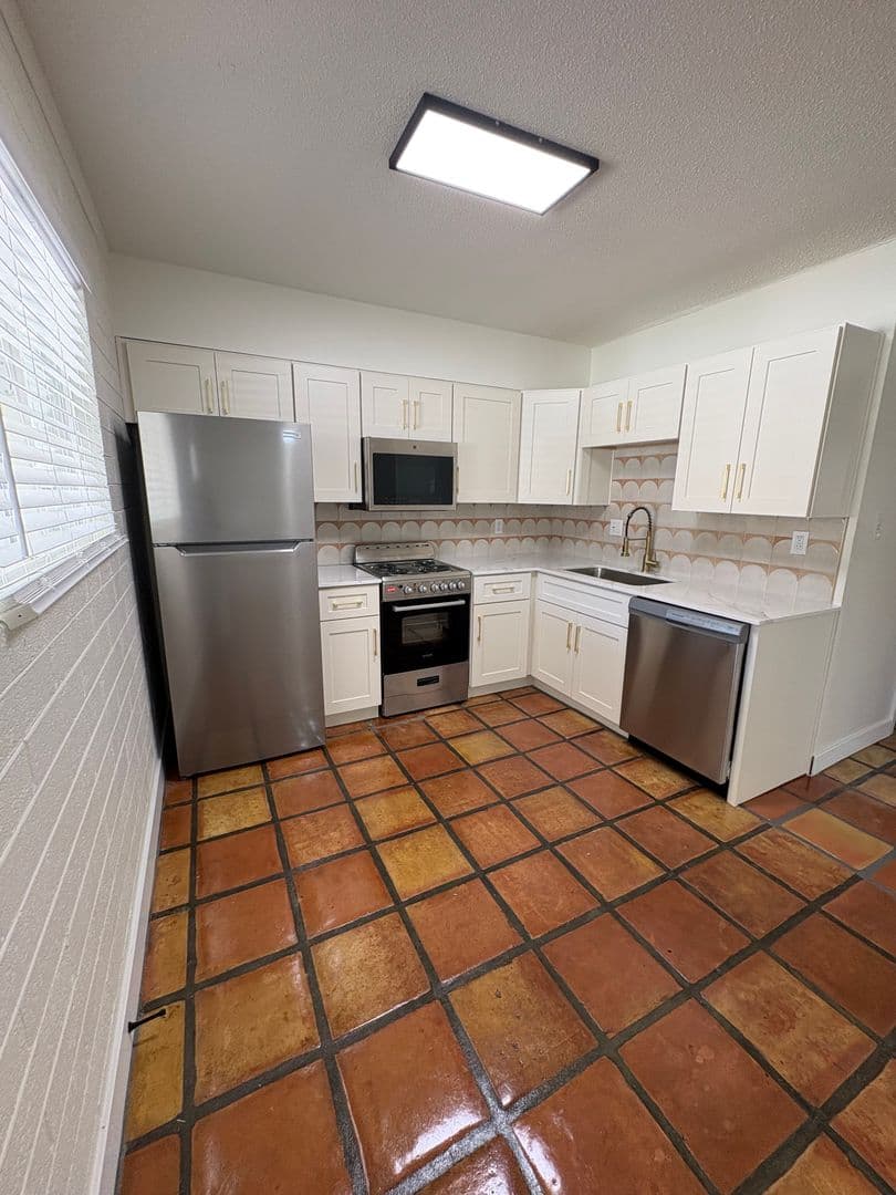 Tempe Apartment: 1873 E University Dr