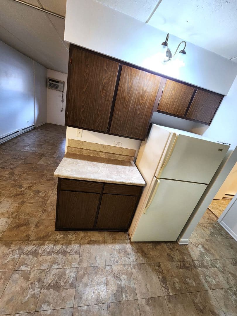 Berkeley Apartment: 5810 St. Charles Rd.