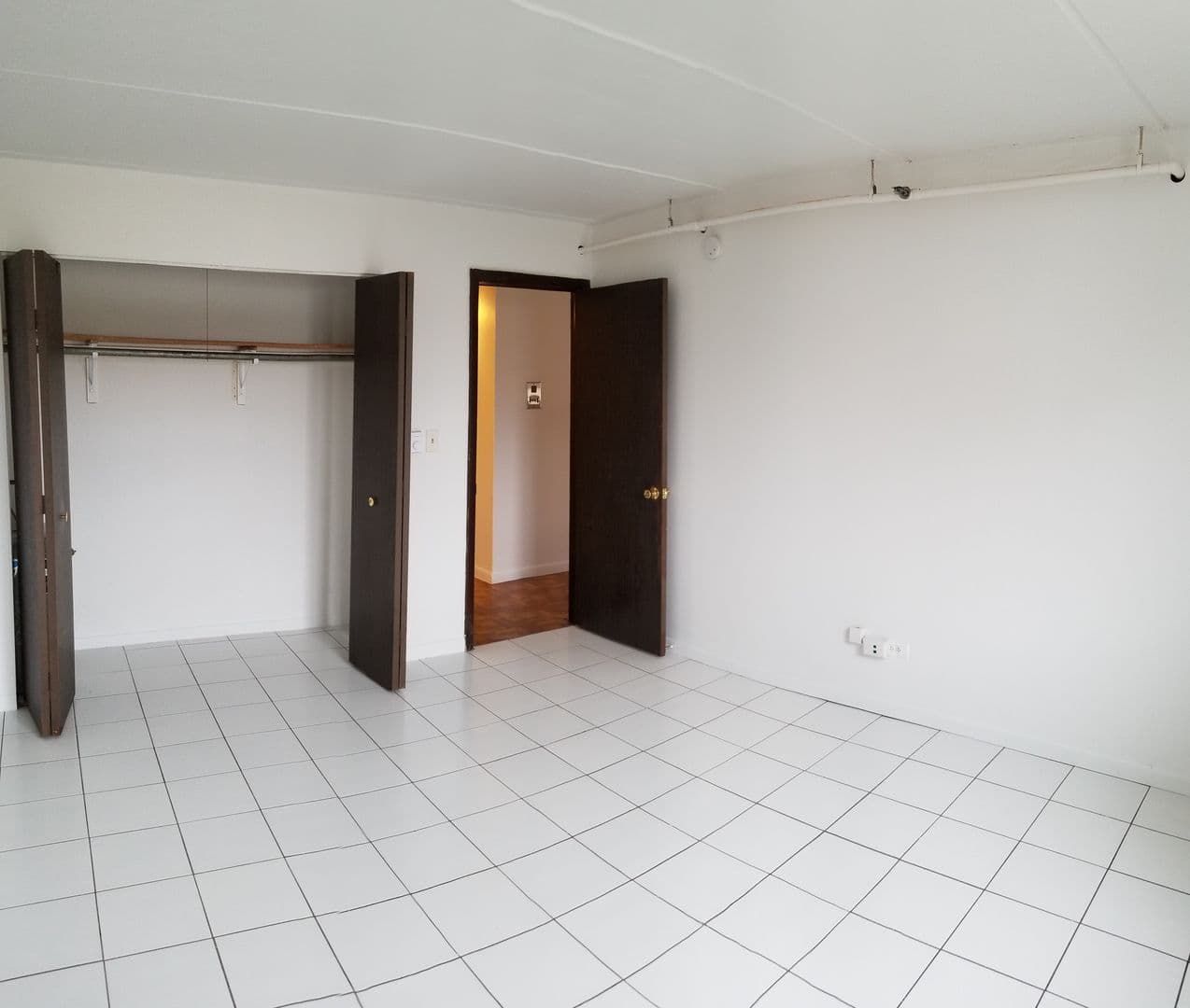 Berkeley Apartment: 5810 St. Charles Rd.