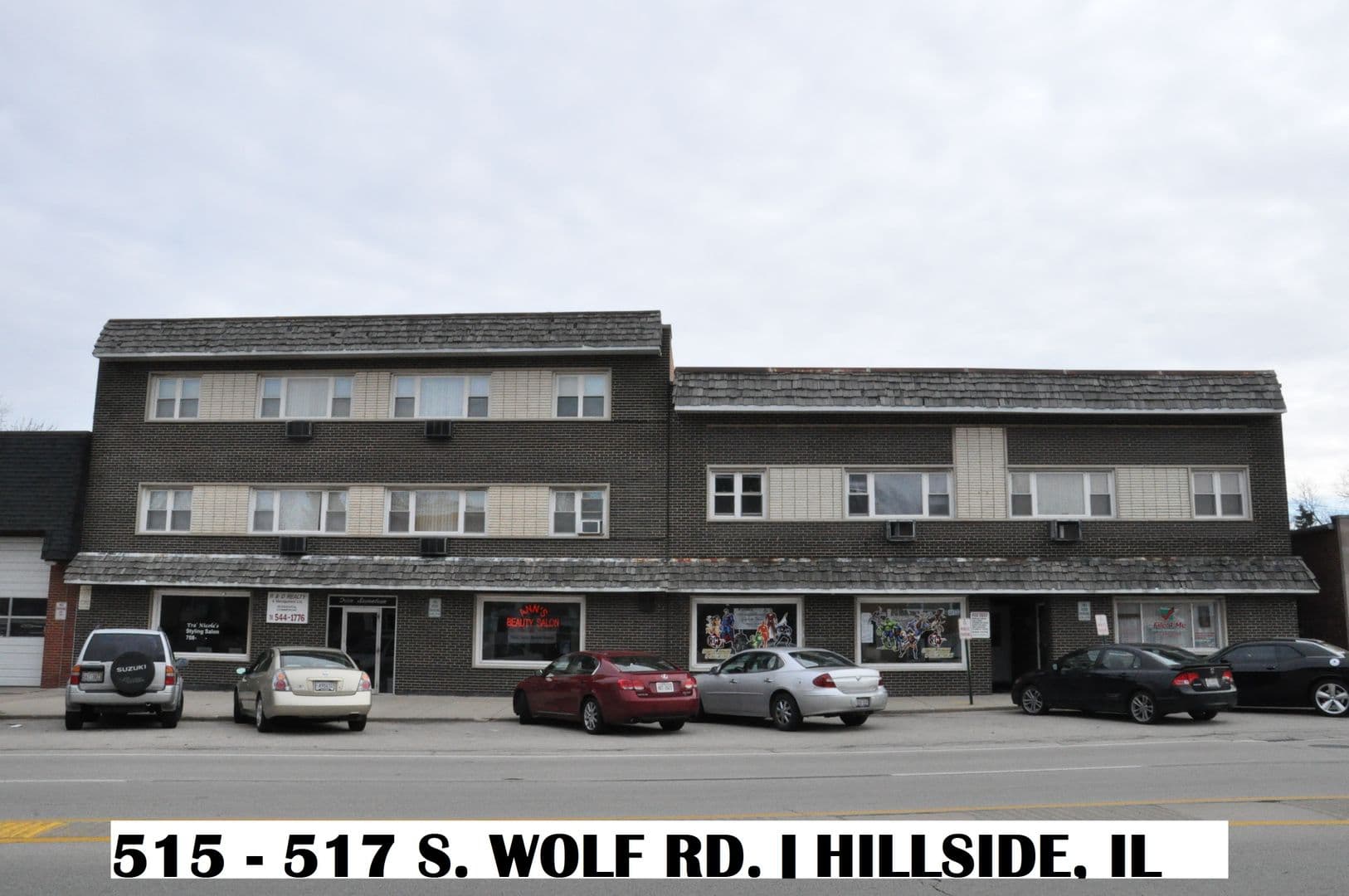 Hillside Apartment: 517 N Wolf Road