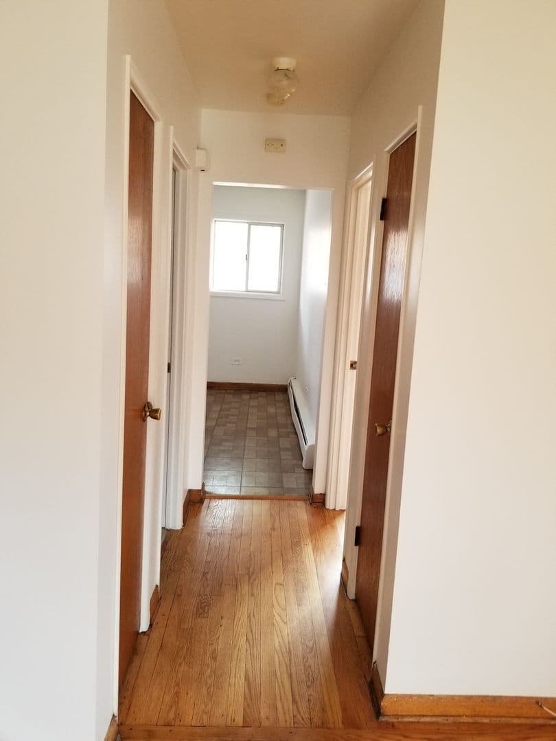 Broadview Apartment: 1912 S. 13th Ave