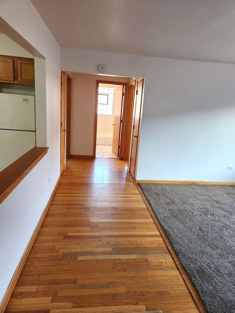 Bellwood Apartment: 135 S 50th Ave