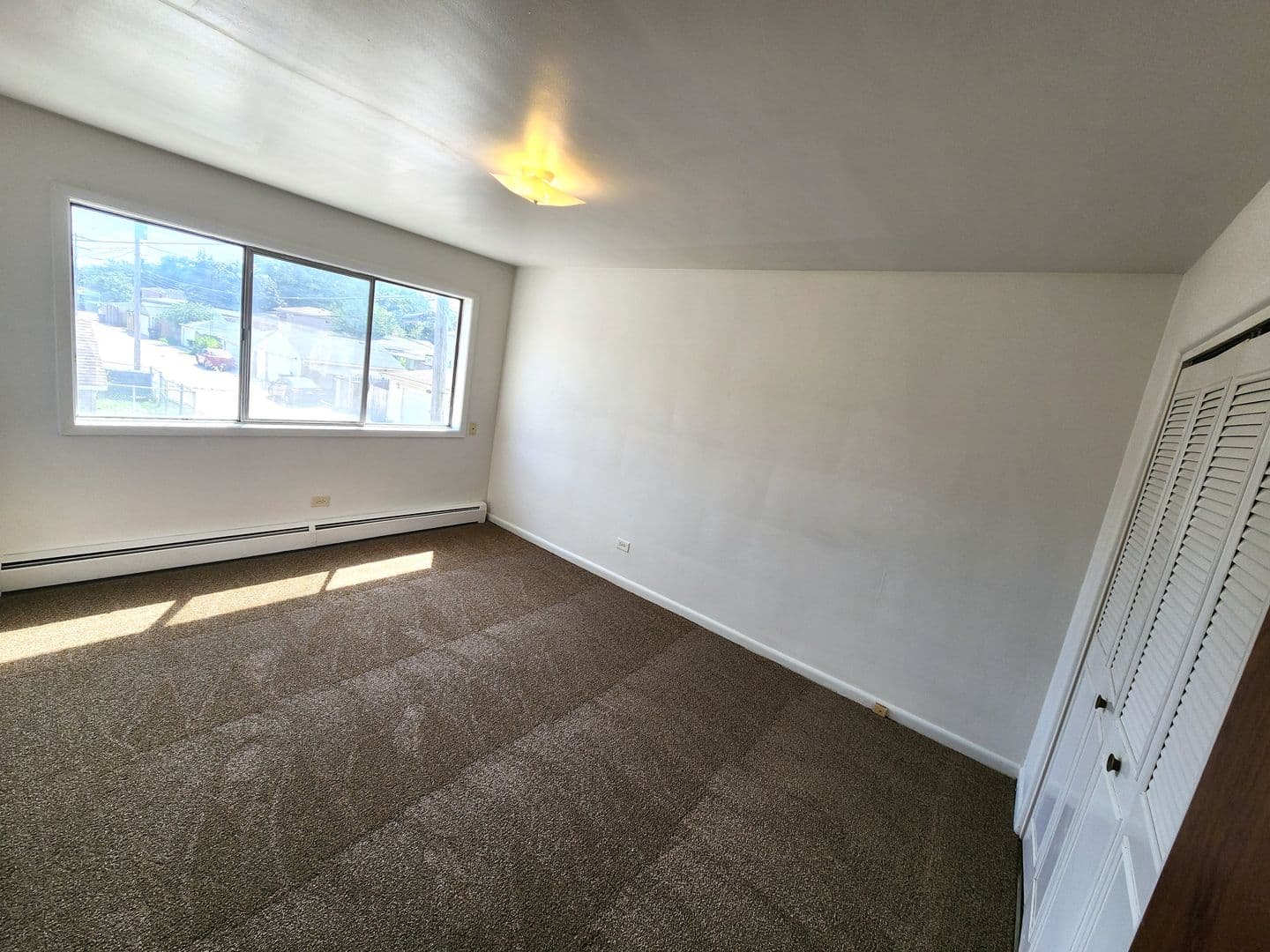 Broadview Apartment: 1912 S. 13th Ave