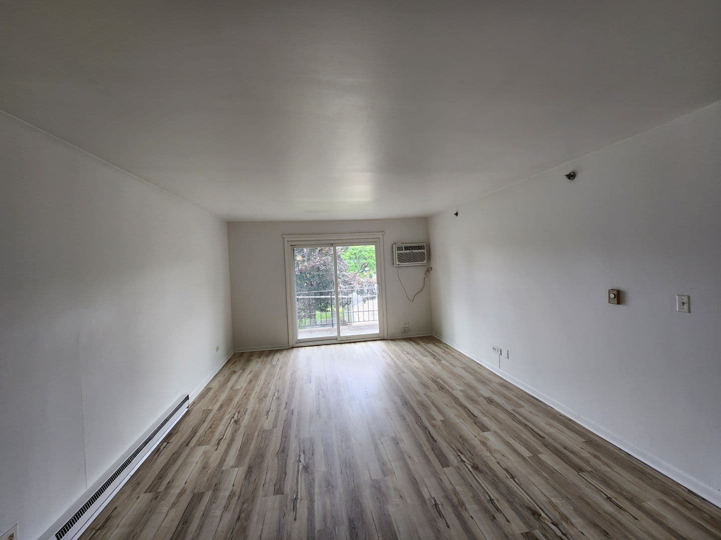 Berkeley Apartment: 5810 St. Charles Rd.