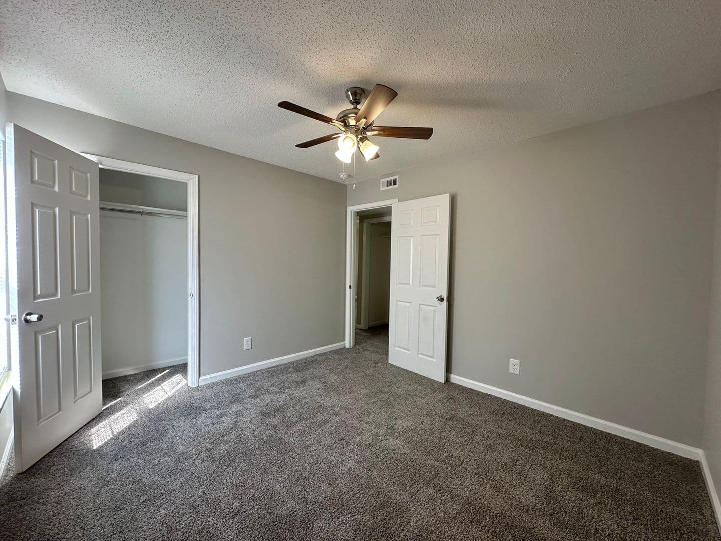 Maryville Apartment: 203 Stone Tree Drive