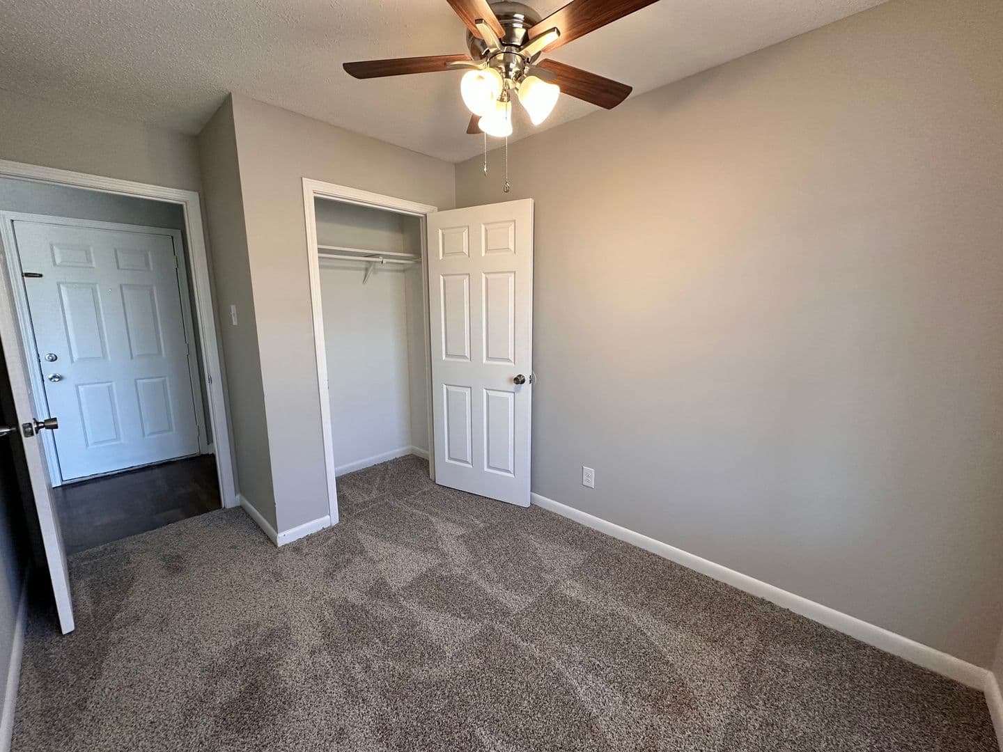 Maryville Apartment: 203 Stone Tree Drive