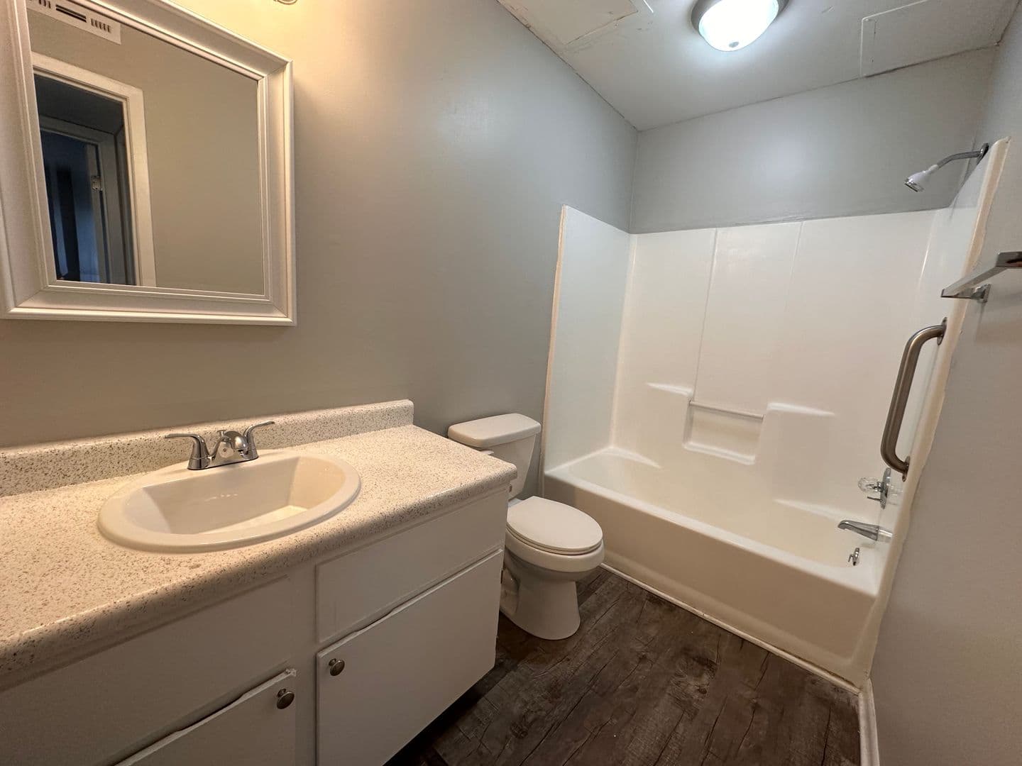 Morristown Apartment: 430 West Economy Road