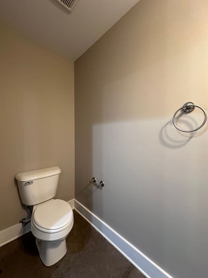 Knoxville Apartment: 425 Sutherland View Way