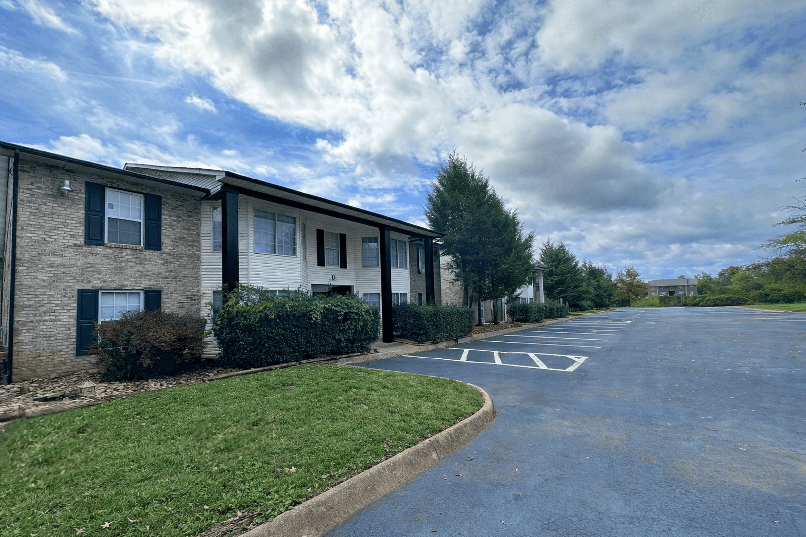 Maryville Apartment: 203 Stone Tree Drive