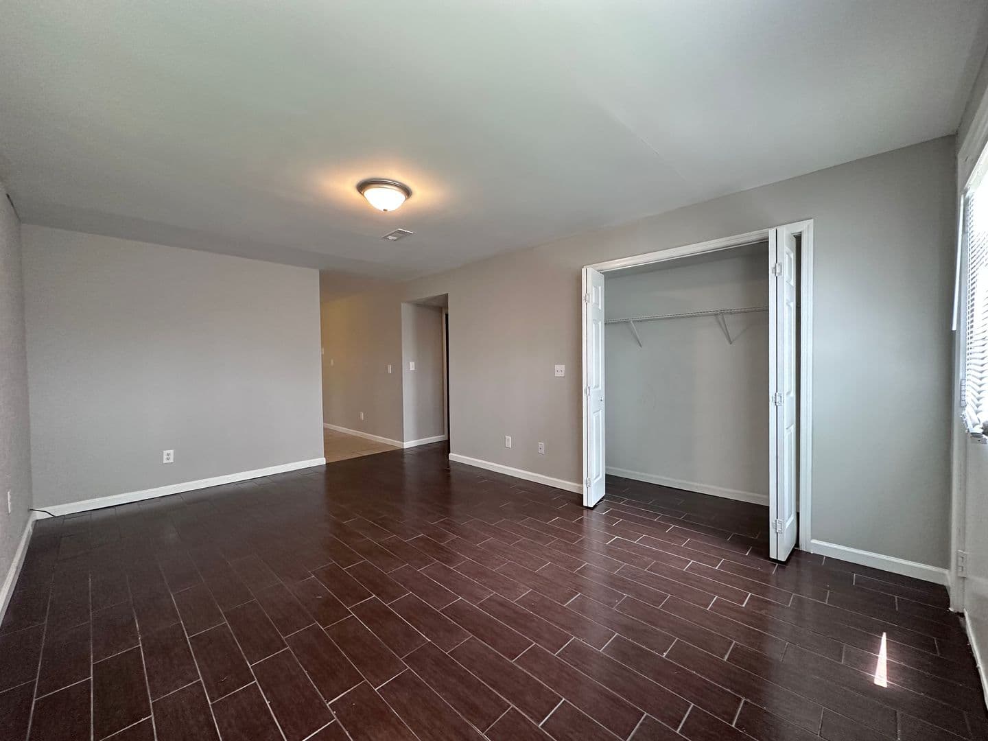 Louisville Apartment: 903 Mimosa Heights Drive