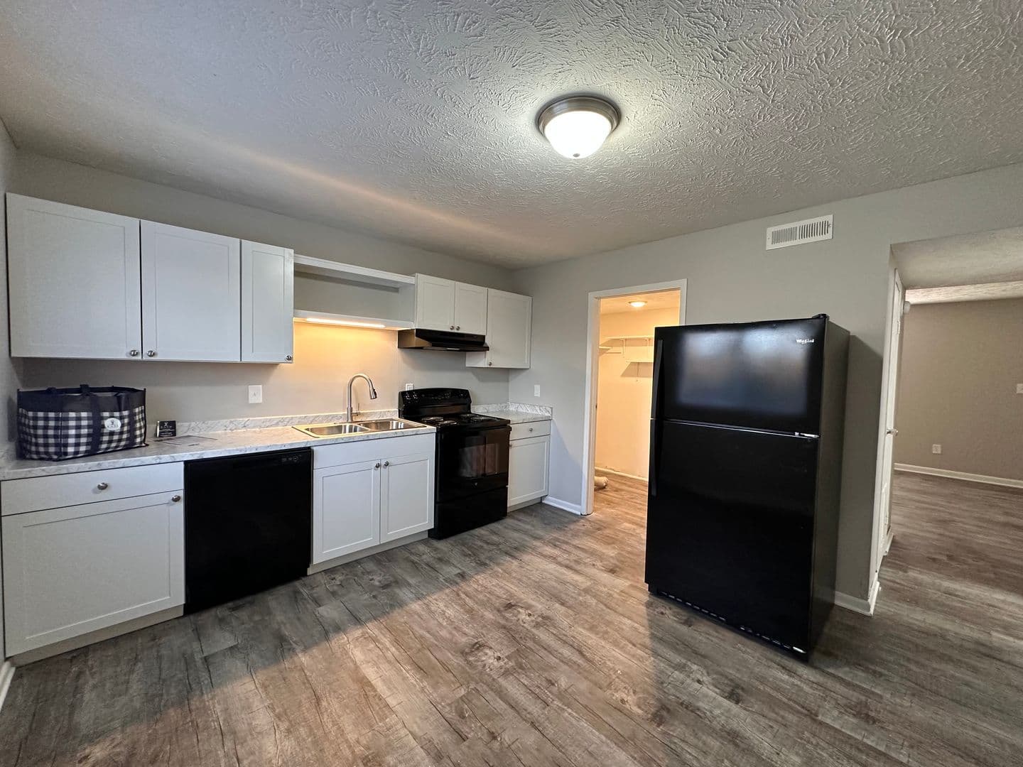 Louisville Apartment: 903 Mimosa Heights Drive