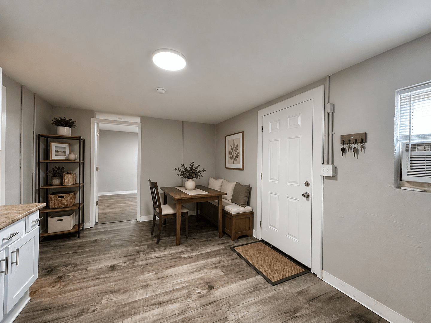 Maryville Apartment: 204 Courtyard Circle