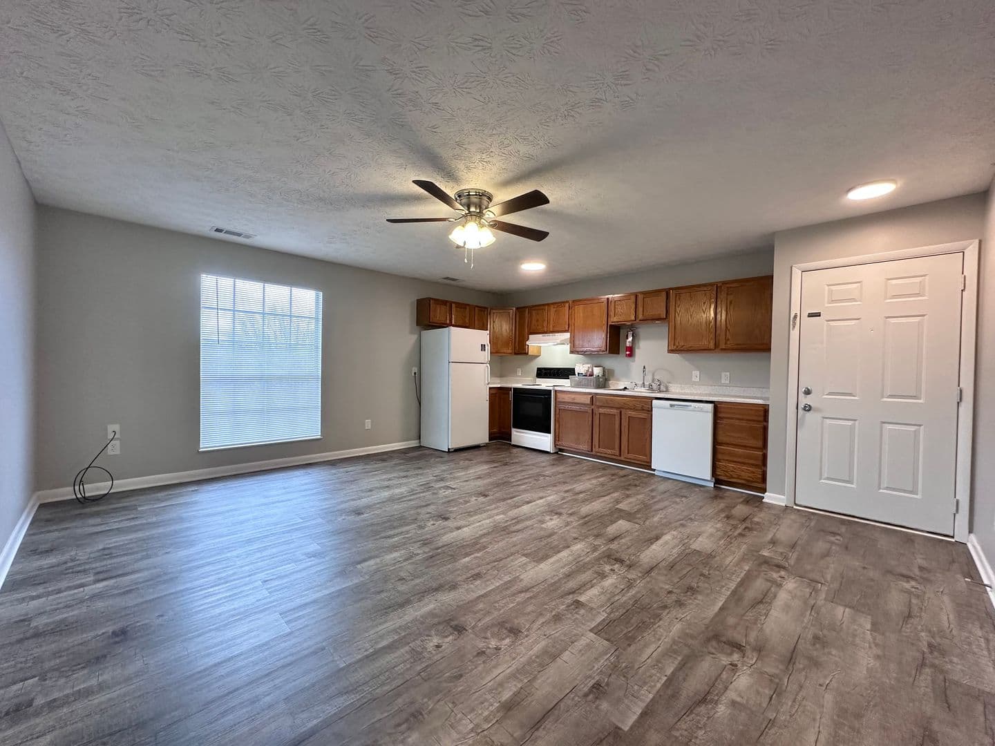 Jefferson City Apartment: 2021 N Sizer Ave.