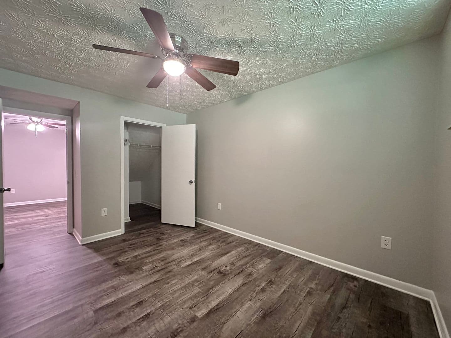 Jefferson City Apartment: 2021 N Sizer Ave.