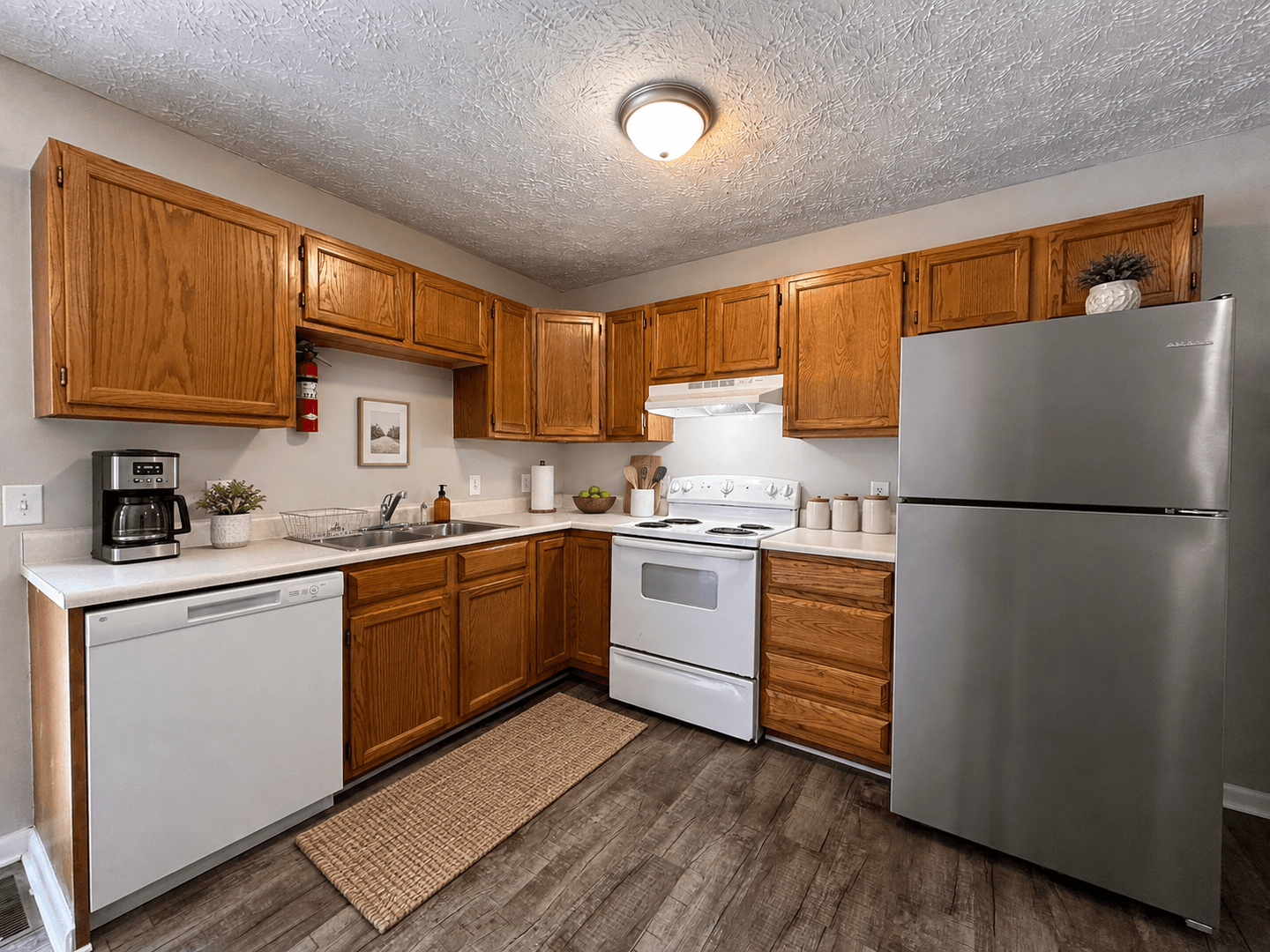Jefferson City Apartment: 2021 N Sizer Ave.