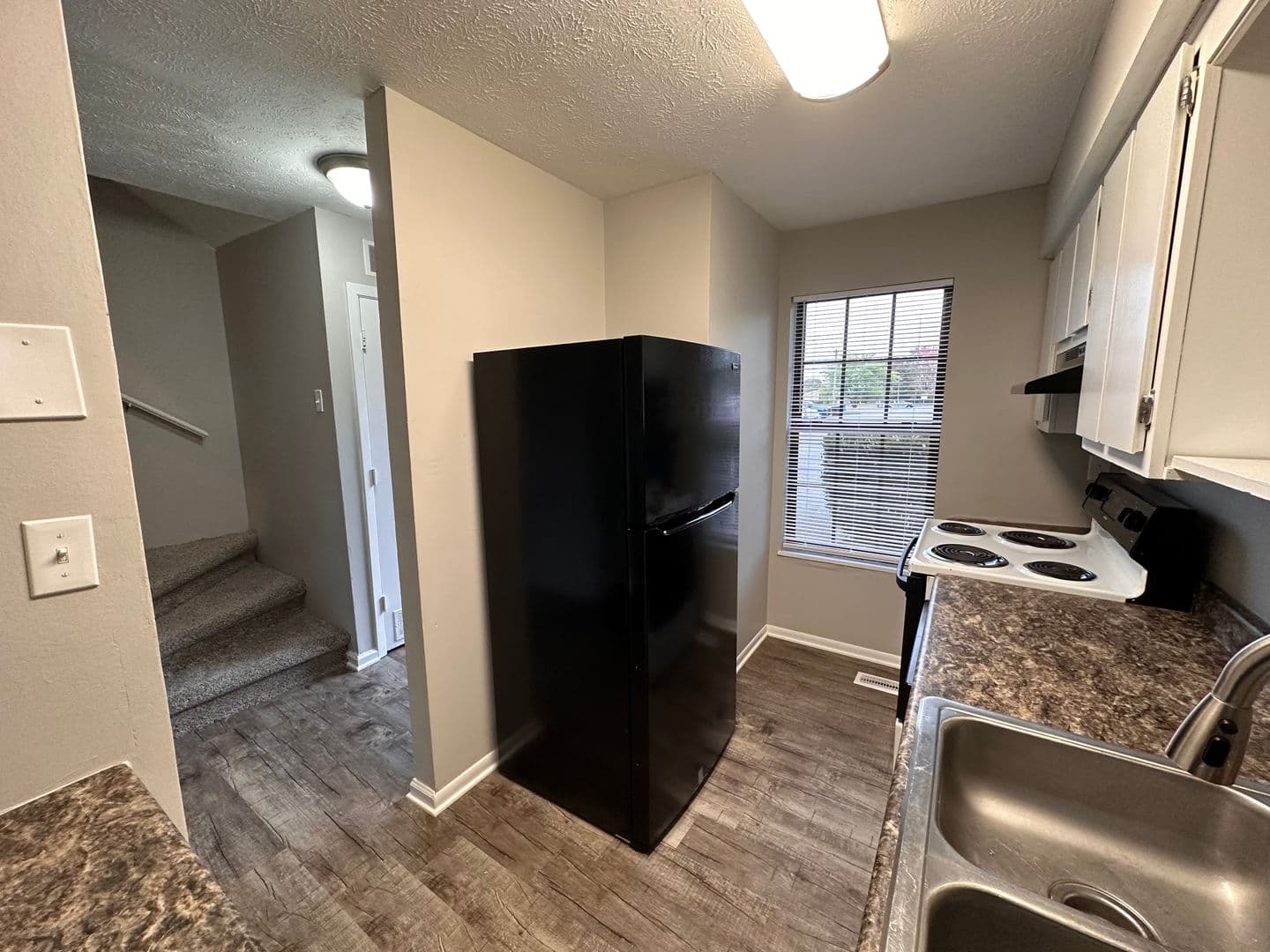 Alcoa Apartment: 1636 Louisville Road
