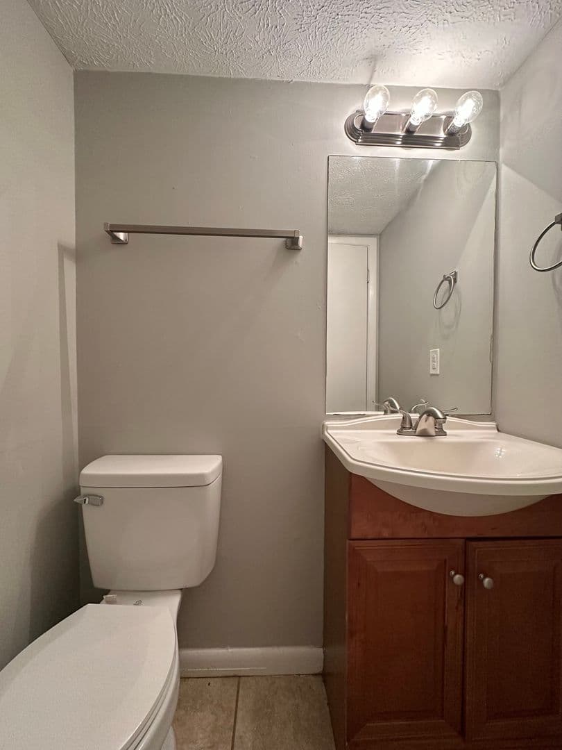 Louisville Apartment: 903 Mimosa Heights Drive