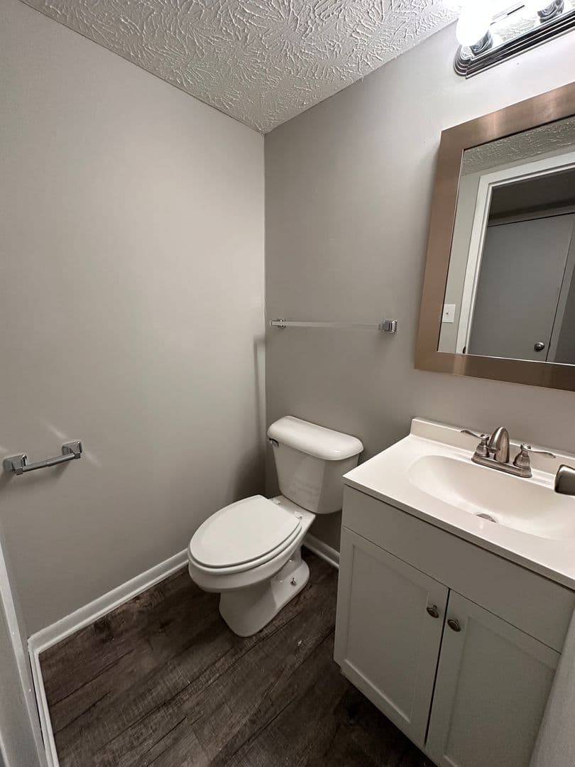 Louisville Apartment: 903 Mimosa Heights Drive