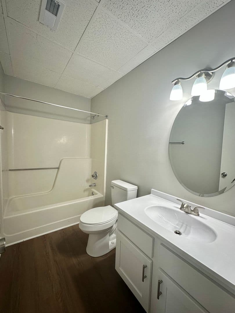 Louisville Apartment: 1918 Topside Rd
