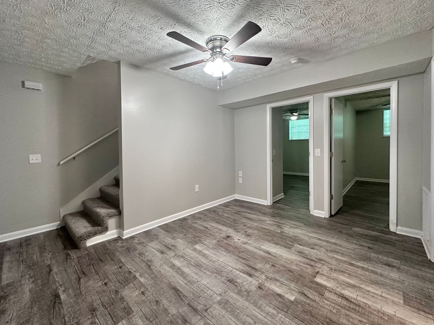 Jefferson City Apartment: 2021 N Sizer Ave.