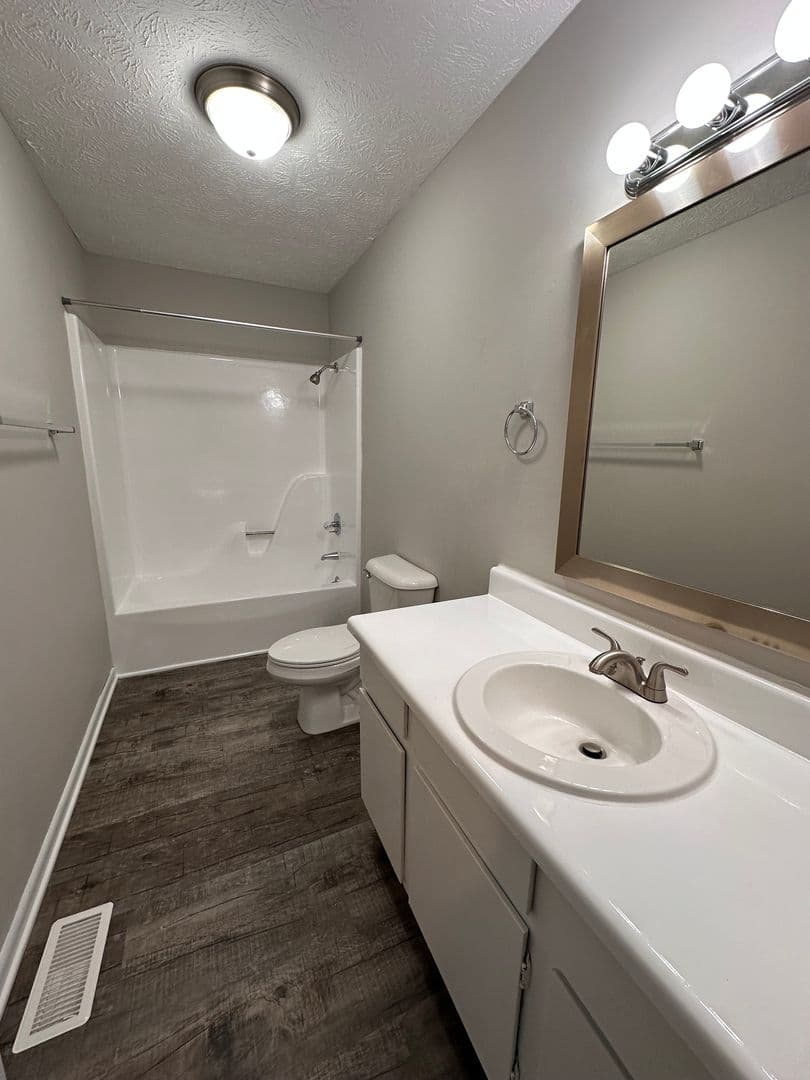 Louisville Apartment: 903 Mimosa Heights Drive