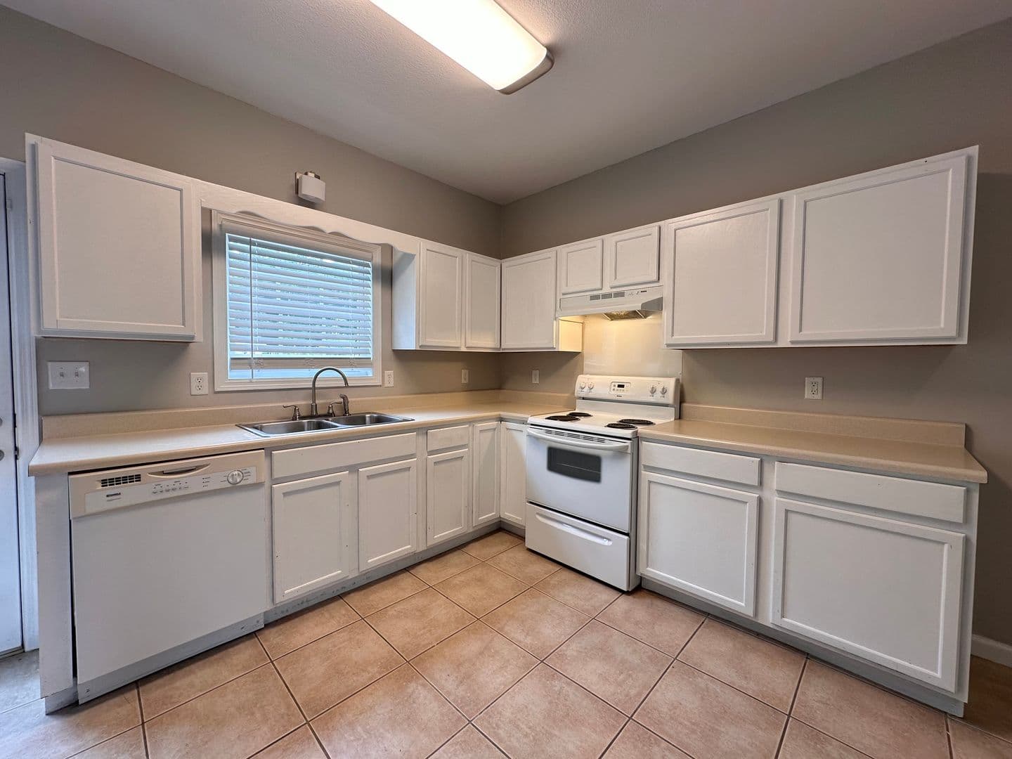 Powell Apartment: 3409 Jaydens Nest Way