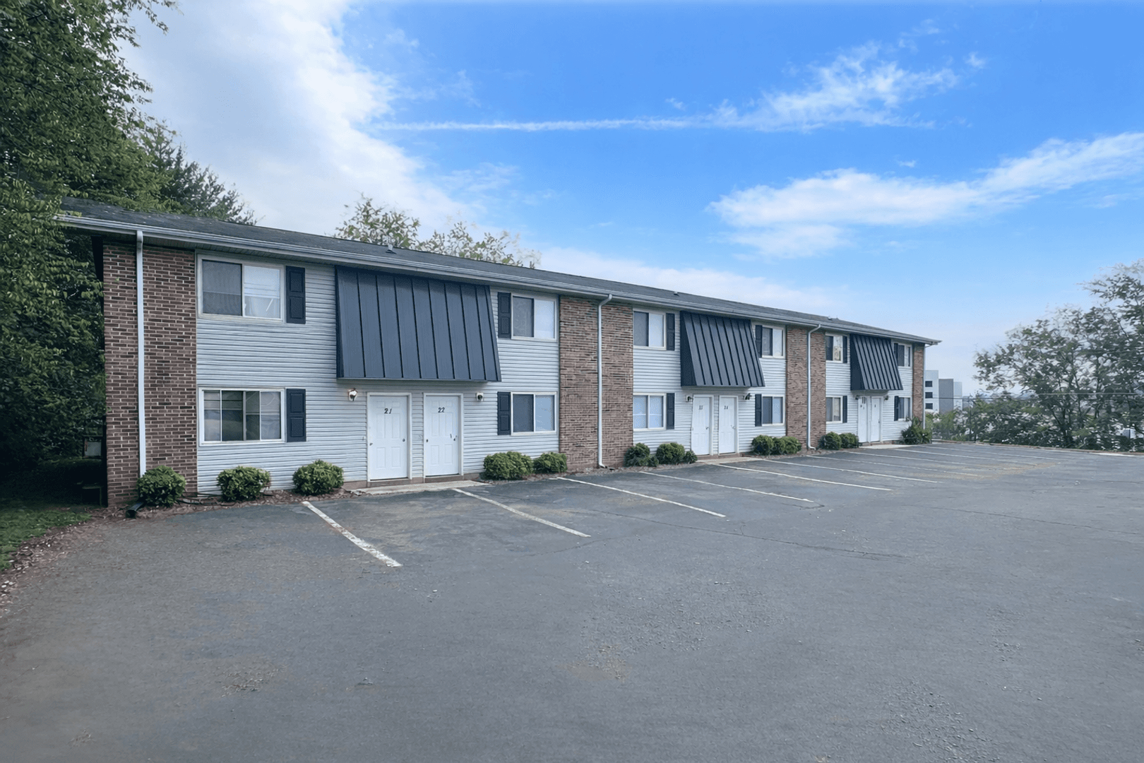 Louisville Apartment: 903 Mimosa Heights Drive
