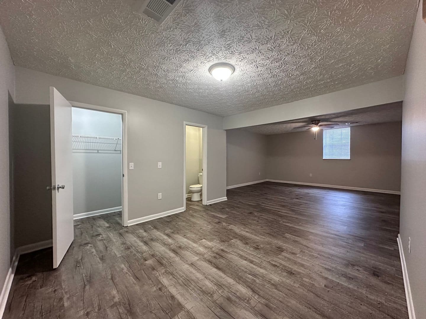 Jefferson City Apartment: 2021 N Sizer Ave.