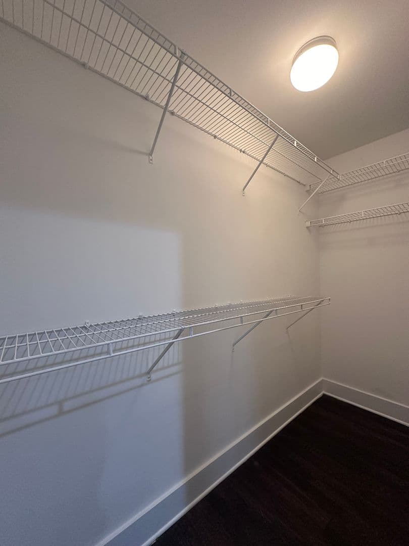 Knoxville Apartment: 425 Sutherland View Way