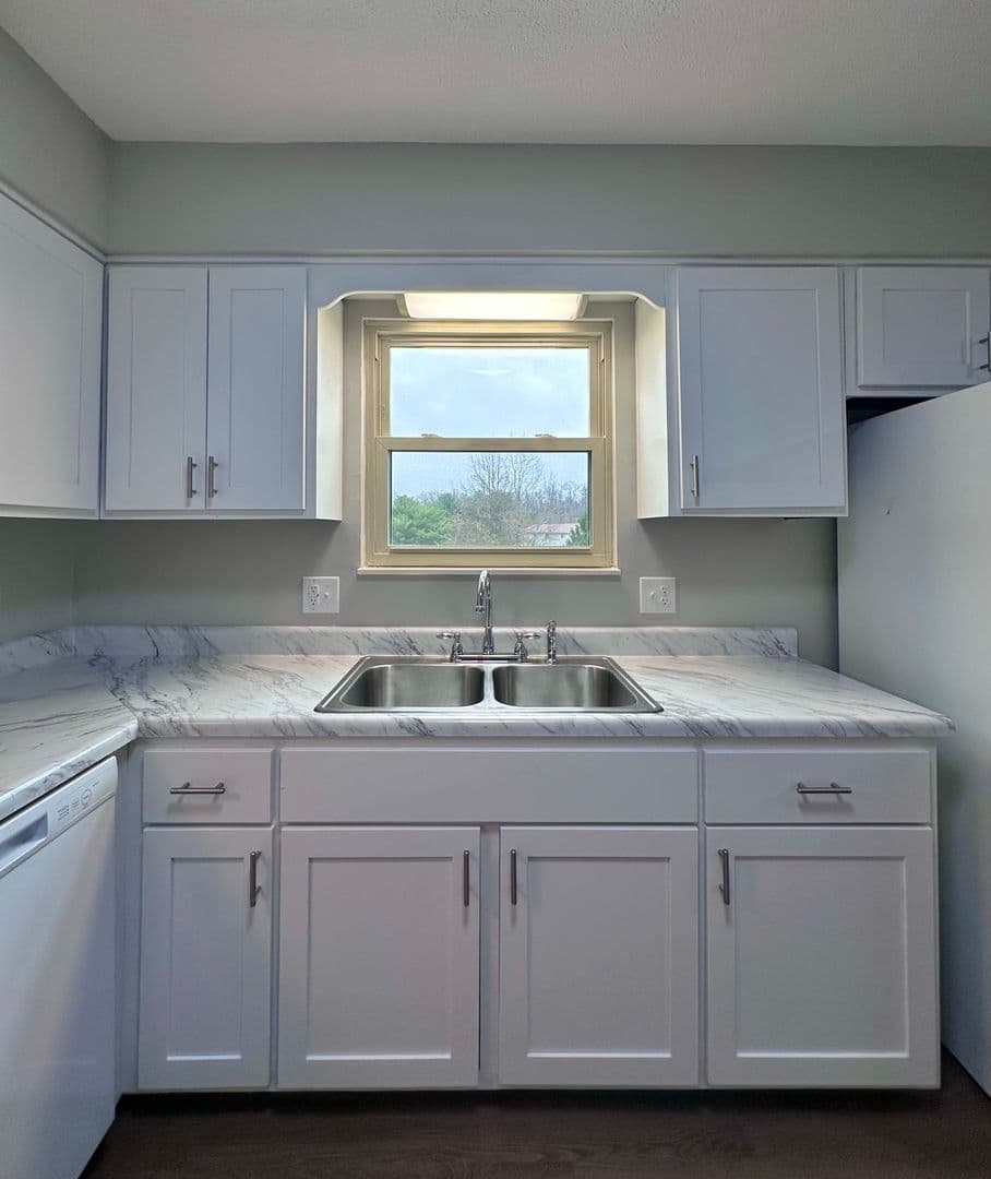Louisville Apartment: 1918 Topside Rd
