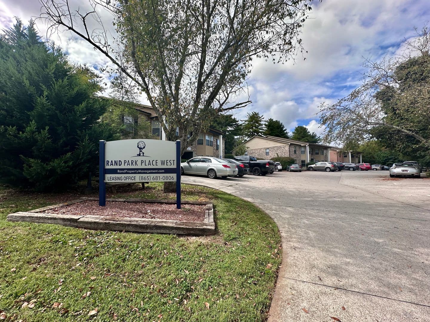 Maryville Apartment: 203 Stone Tree Drive