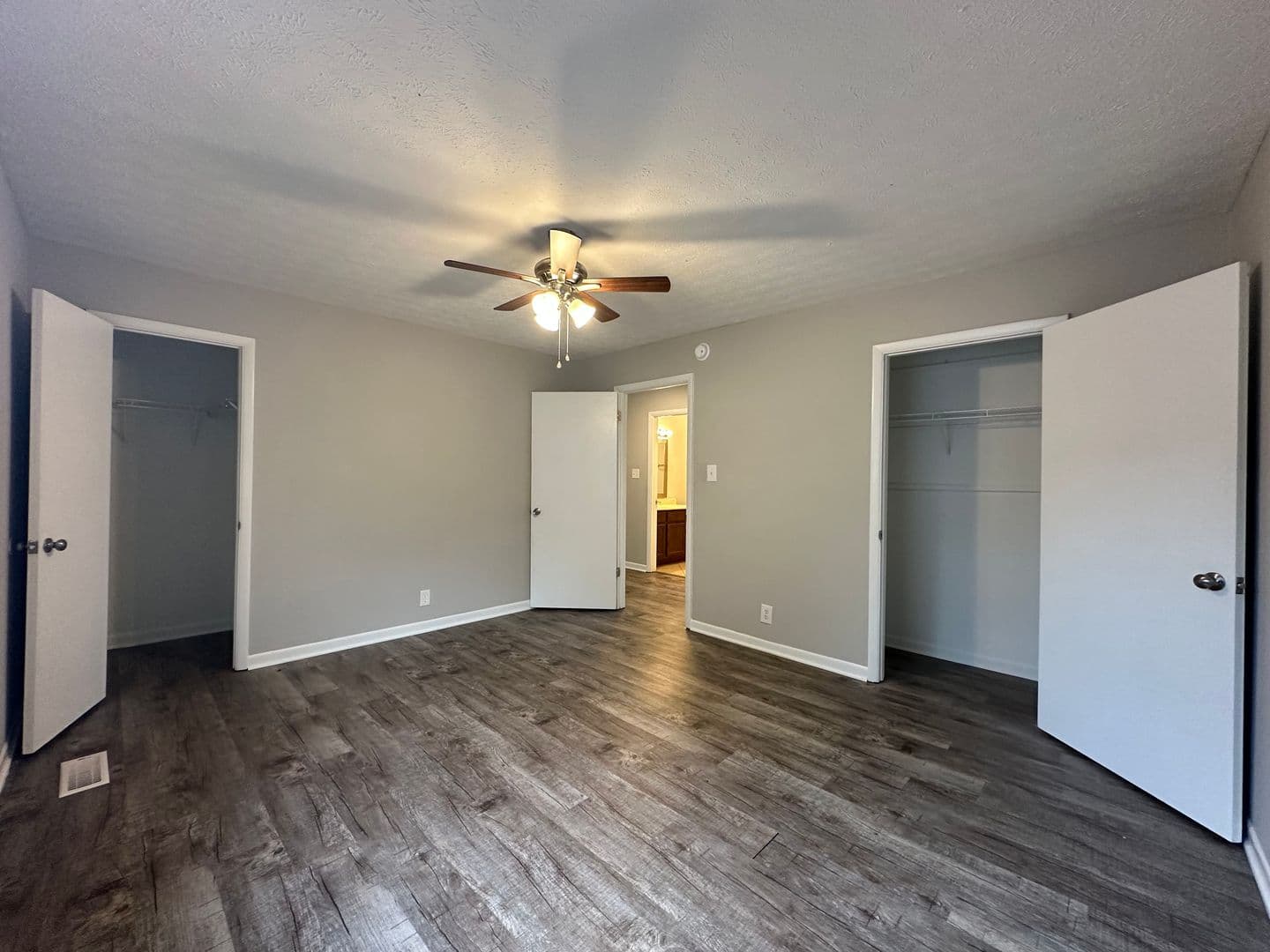 Louisville Apartment: 903 Mimosa Heights Drive