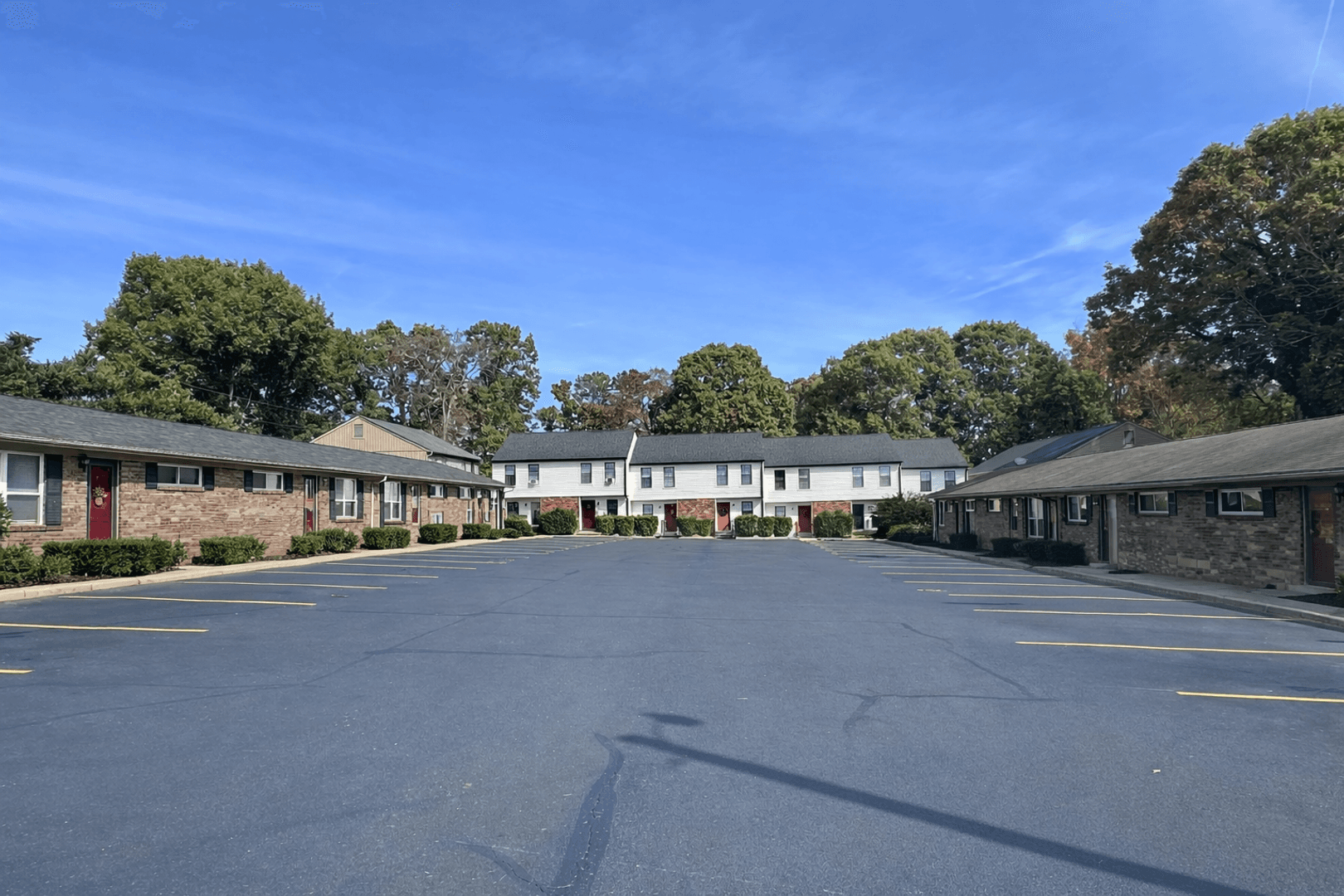 Alcoa Apartment: 1636 Louisville Road