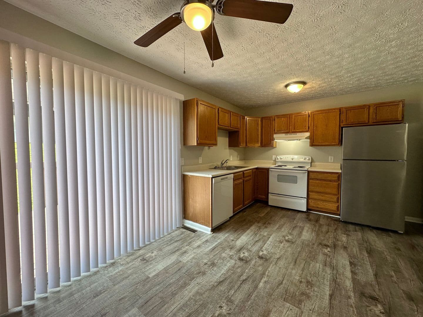 Jefferson City Apartment: 2021 N Sizer Ave.