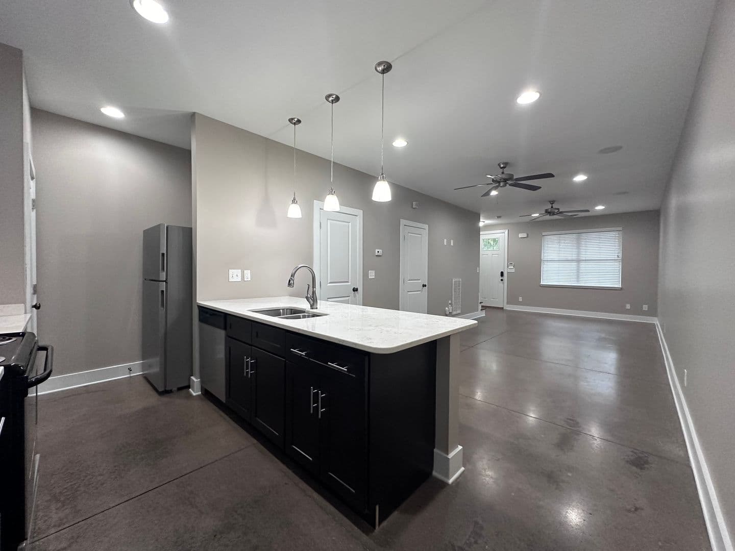 Knoxville Apartment: 425 Sutherland View Way
