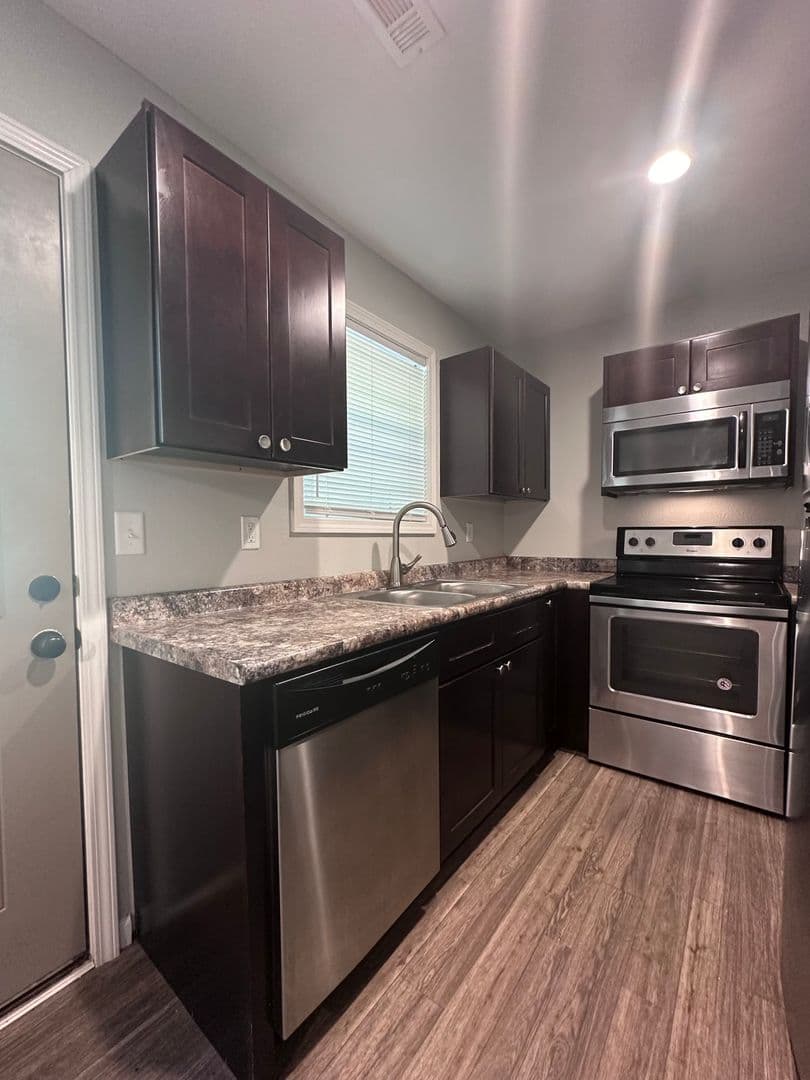 Morristown Apartment: 685 Central Church Road