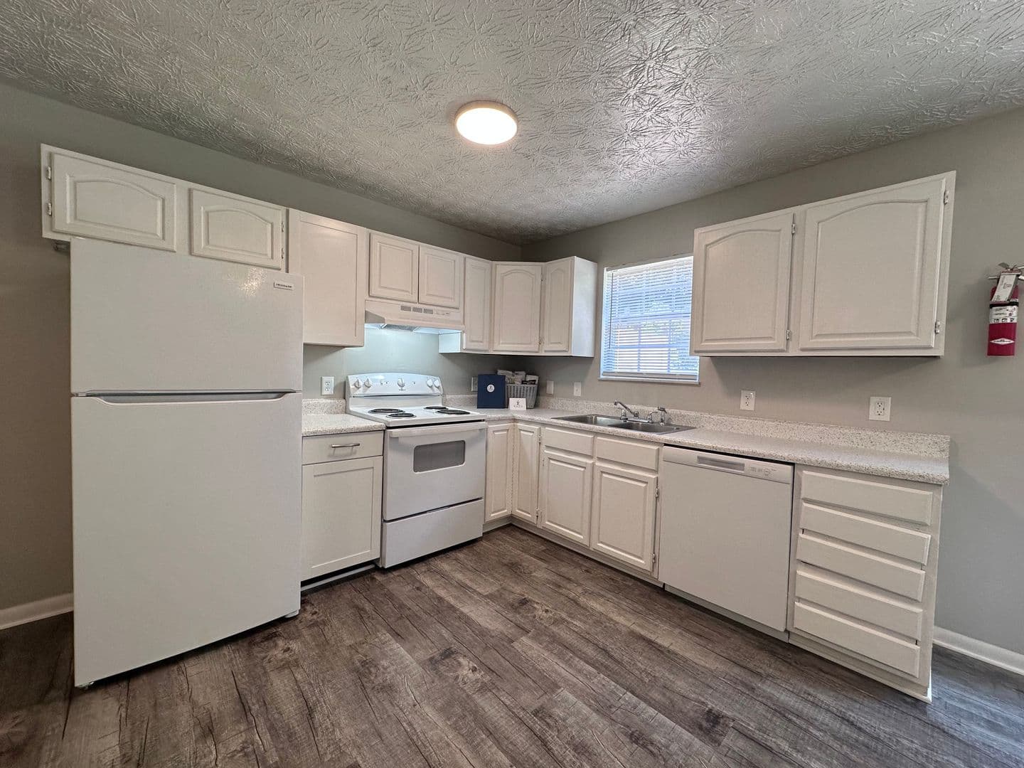 Jefferson City Apartment: 2021 N Sizer Ave.