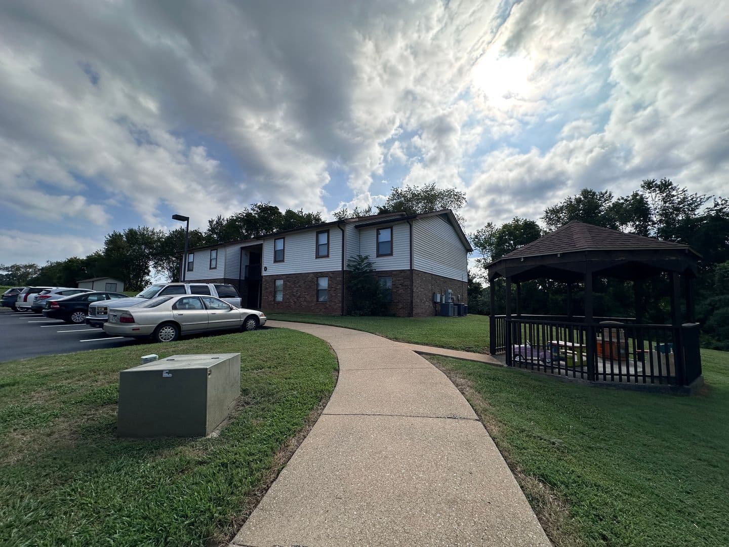 Morristown Apartment: 430 West Economy Road
