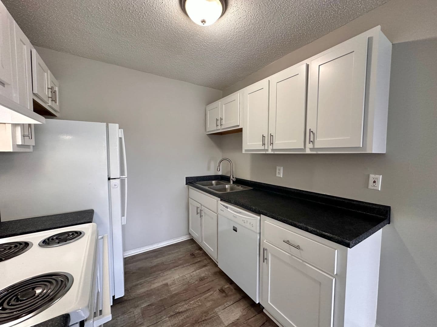 Maryville Apartment: 203 Stone Tree Drive